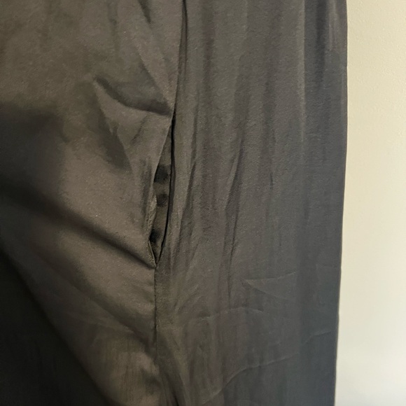 Flowy versatile black maxi dress - Picture 5 of 8